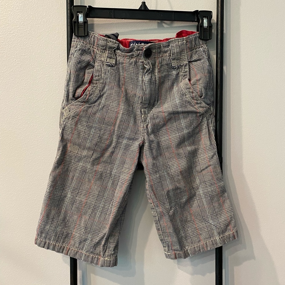 Long style Black, white, red plaid shorts